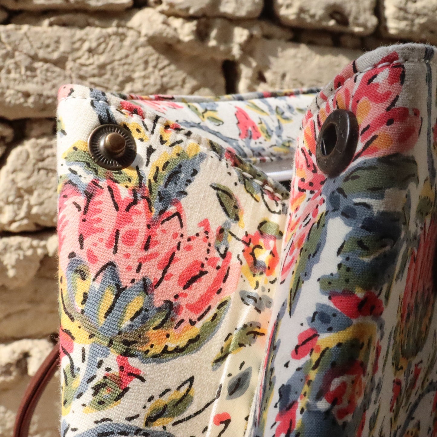 The Indian Tote - कमल